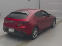 Mazda MAZDA3 лот № 70183 оценка R  с аукциона в Японии 1