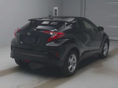 Toyota C-HR  с аукциона в Японии