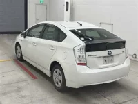 Toyota PRIUS лот № 30086 оценка 3.5  с аукциона в Японии 1