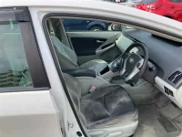 Toyota PRIUS лот № 30086 оценка 3.5  с аукциона в Японии 6