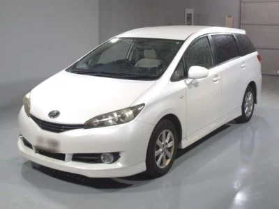 Toyota WISH  с аукциона в Японии