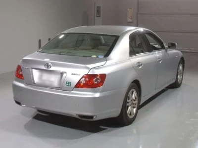 Toyota MARK X  с аукциона в Японии