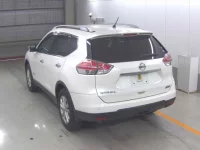 Nissan X-TRAIL лот № 4157 оценка R  с аукциона в Японии 1