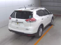 Nissan X-TRAIL лот № 4157 оценка R  с аукциона в Японии 3