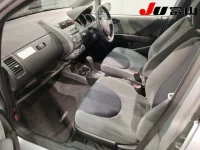 Honda FIT лот № 3012 оценка 3  с аукциона в Японии 2