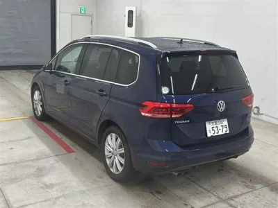 Volkswagen GOLF TOURAN  с аукциона в Японии
