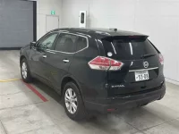 Nissan X-TRAIL лот № 30091 оценка 4  с аукциона в Японии 1
