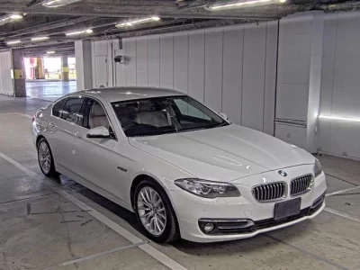 BMW 5-Series  с аукциона в Японии