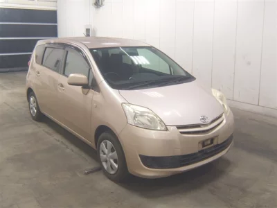 Toyota PASSO SETTE  с аукциона в Японии