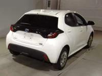 Toyota YARIS лот № 6003 оценка 4  с аукциона в Японии 1
