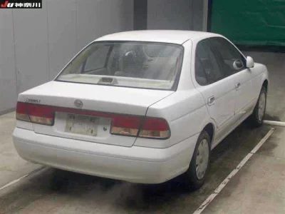 Nissan SUNNY  с аукциона в Японии