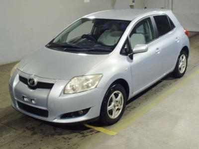 Toyota AURIS  с аукциона в Японии