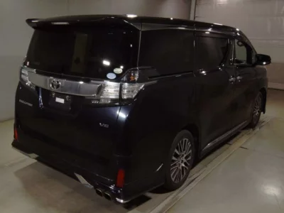 Toyota VELLFIRE  с аукциона в Японии