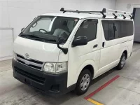 Toyota HIACE VAN лот № 30107 оценка 3.5  с аукциона в Японии 3