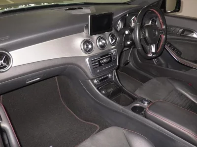 Mercedes-Benz CLA CLASS