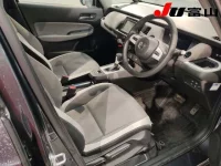 Honda FIT лот № 3021 оценка 4.5  с аукциона в Японии 5
