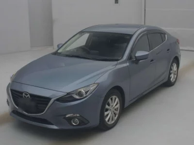 Mazda AXELA  с аукциона в Японии