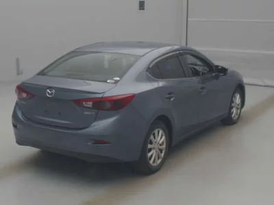 Mazda AXELA  с аукциона в Японии