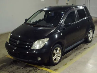 Toyota IST  с аукциона в Японии