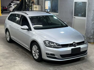 Volkswagen GOLF VARIANT