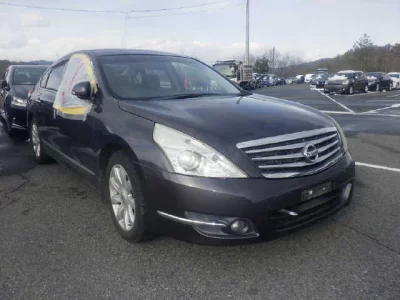 Nissan TEANA