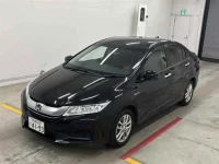 Honda GRACE лот № 30113 оценка 4  с аукциона в Японии 3