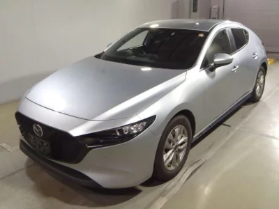 Mazda MAZDA3  с аукциона в Японии