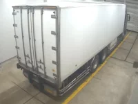 Mitsubishi FUSO TRUCK лот № 1073 оценка 3  с аукциона в Японии 1