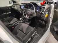 Honda GRACE лот № 3028 оценка 3.5  с аукциона в Японии 5