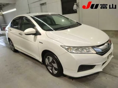 Honda GRACE  с аукциона в Японии