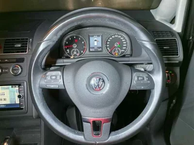 Volkswagen GOLF TOURAN