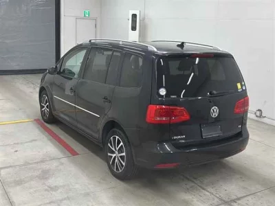 Volkswagen GOLF TOURAN