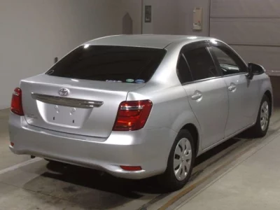Toyota COROLLA AXIO  с аукциона в Японии
