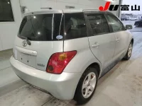 Toyota IST лот № 3030 оценка 4  с аукциона в Японии 4