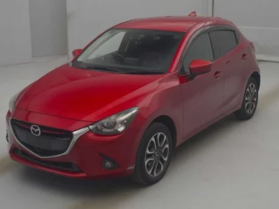 Mazda DEMIO  с аукциона в Японии