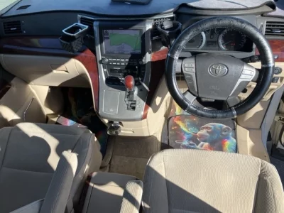 Toyota VELLFIRE  с аукциона в Японии