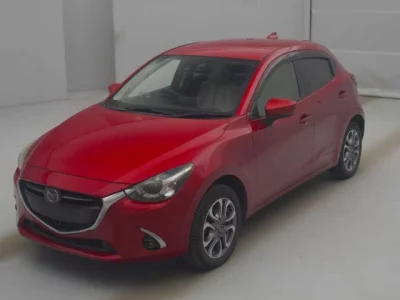 Mazda DEMIO  с аукциона в Японии