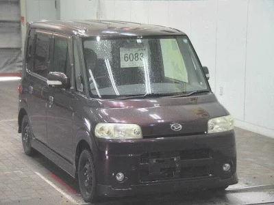 Daihatsu TANTO  с аукциона в Японии