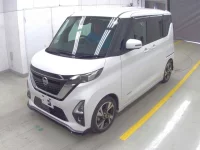Nissan ROOX лот № 3004 оценка 5  с аукциона в Японии 2