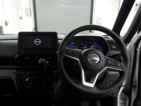 Nissan ROOX лот № 3004 оценка 5  с аукциона в Японии 4