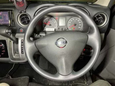 Nissan CARAVAN BUS  с аукциона в Японии
