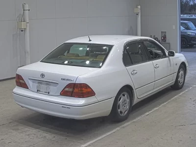 Toyota CELSIOR  с аукциона в Японии