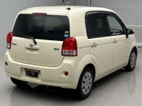 Toyota PORTE лот № 40004 оценка 3  с аукциона в Японии 1