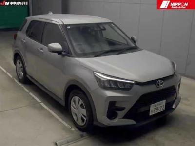 Toyota RAIZE  с аукциона в Японии