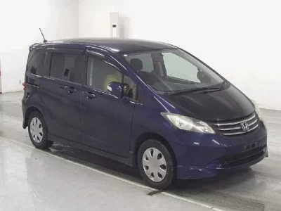 Honda FREED  с аукциона в Японии
