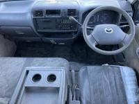 Mazda BONGO VAN лот № 1435 оценка 3  с аукциона в Японии 3