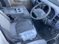 Mazda BONGO VAN лот № 1435 оценка 3  с аукциона в Японии 7