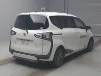 Toyota SIENTA лот № 20122 оценка RA  с аукциона в Японии 1