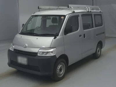 Mazda BONGO VAN  с аукциона в Японии