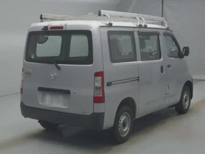 Mazda BONGO VAN  с аукциона в Японии